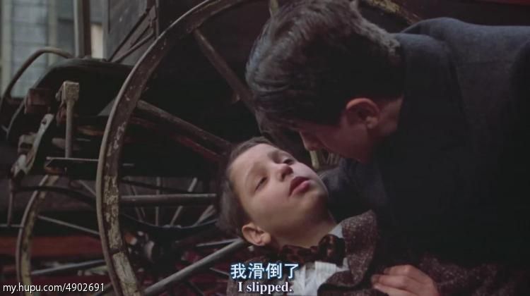 美国往事里的～谈不上感动,确是我印象最深的一句话,天真的小家伙却