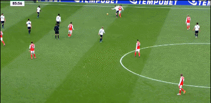 [英超神姿势] 第11期:双十一到了,温格向你推荐拉链牌