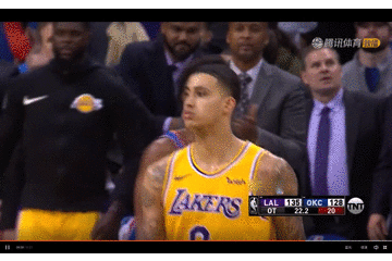 让我想到科比和加索尔,kuz表情都很像啊!