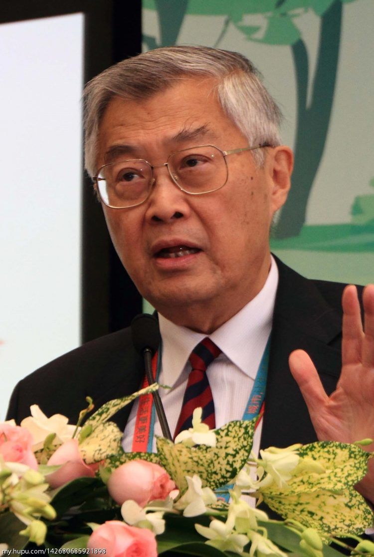 吴家玮:美国第一位华裔大学校长,香港科技大学创始人.
