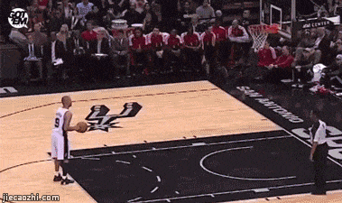 篮球女孩深夜拍照(还有一点点碎碎念