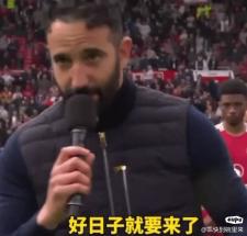 “最丑影后”秦海璐，与二婚丈夫生下“巨婴”儿子，如今过的怎样