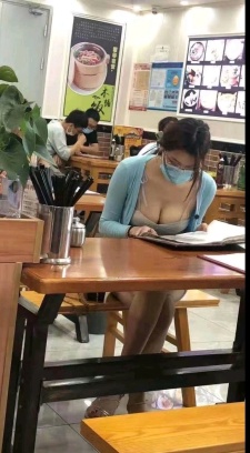 自弗里克后首位
，齐沃执教生涯前四场欧冠全部获胜