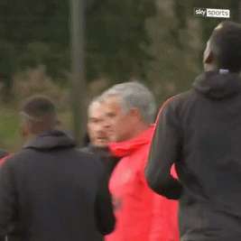 解说
：步行者的伤病情况够难了 勇士5分钟领先11分&科尔换阵输了