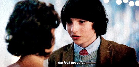 把暗恋的女孩子的照片放钱夹里很猥琐吗