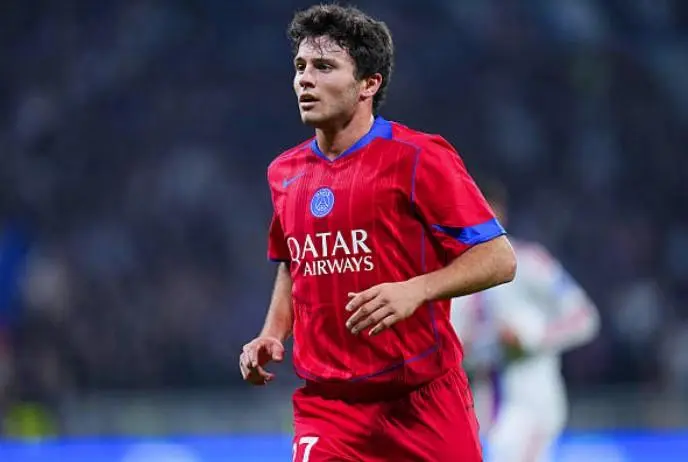 三分开张了

！阿门12中6拿到17分9板8助 正负值+27