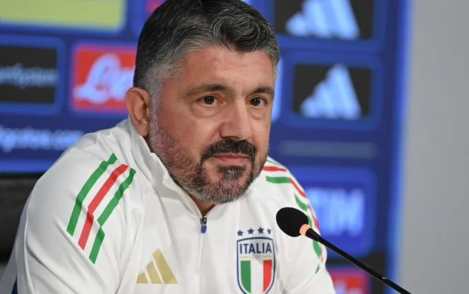 成都一辆客车撞上货车，事故已致6人死亡�，遇难者年龄大多数超过60岁（极目新闻）
