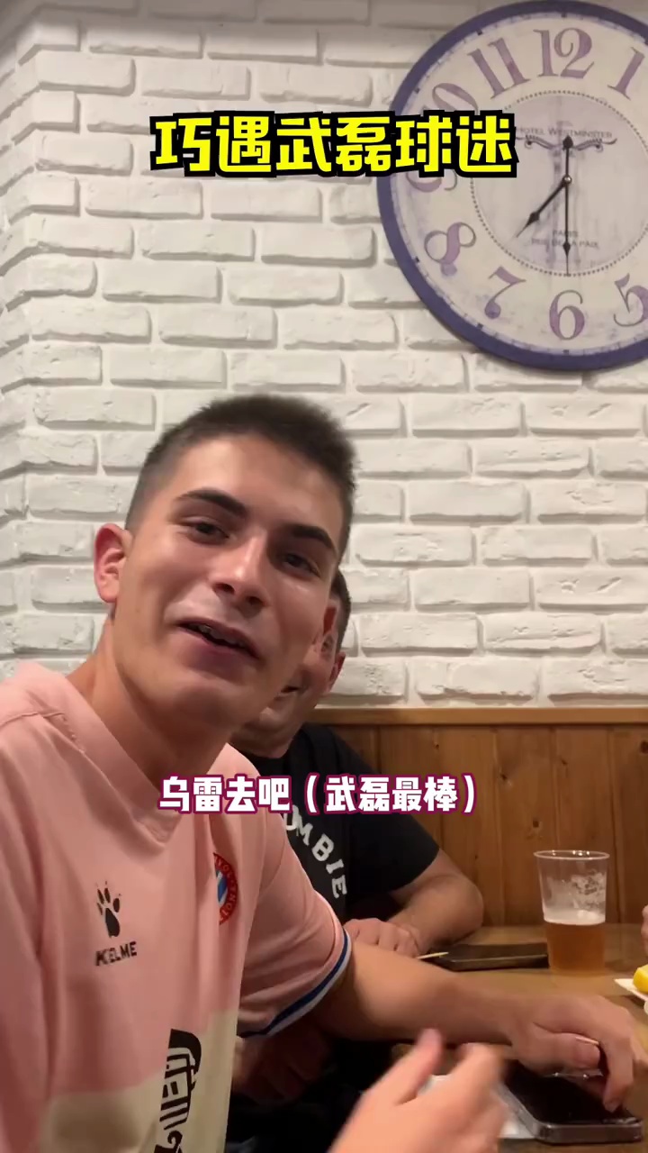 video-poster