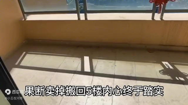 video-poster