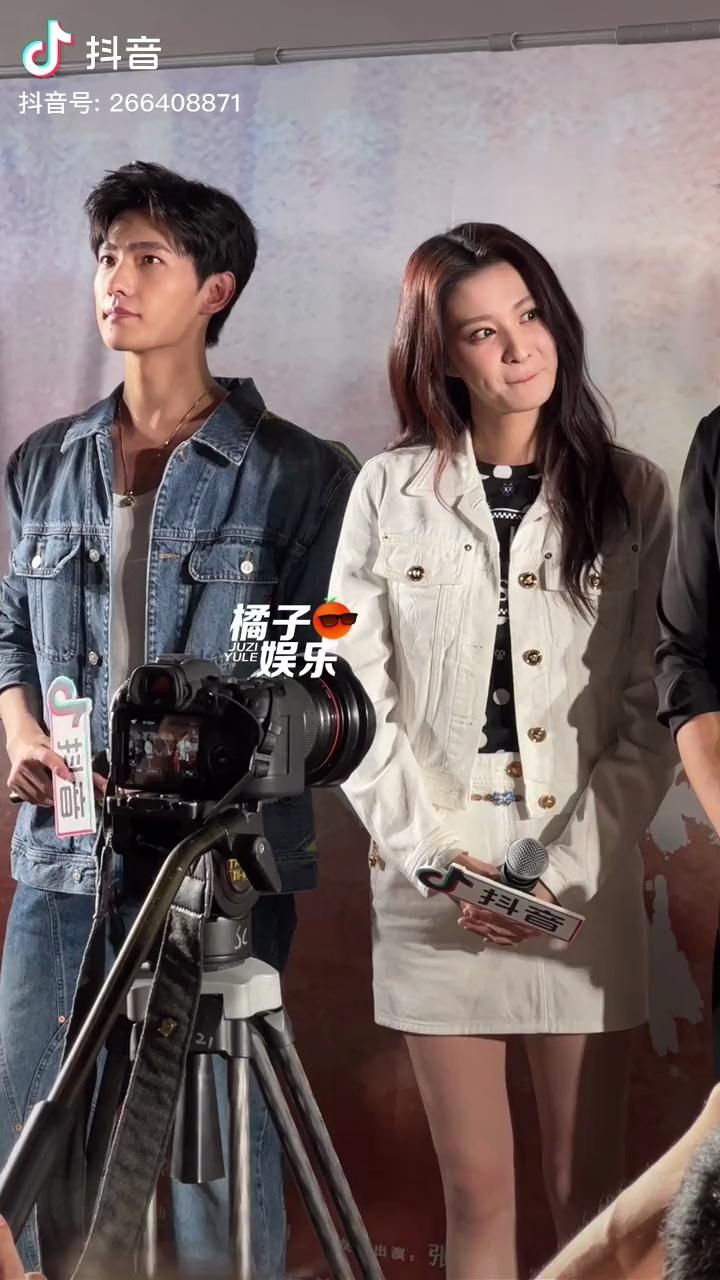 video-poster