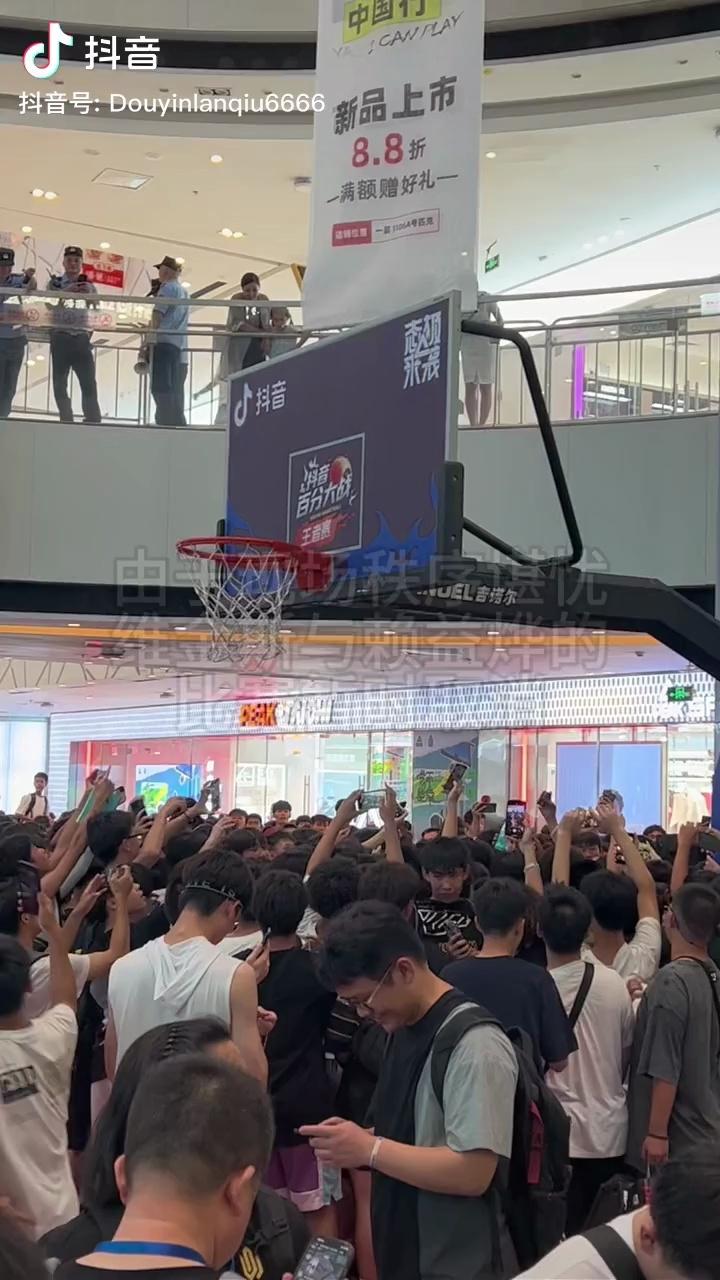 video-poster