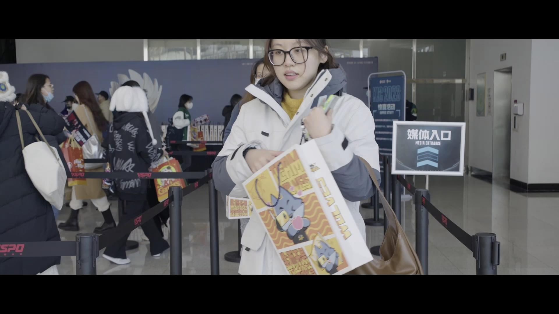 video-poster