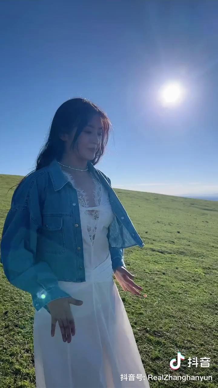 video-poster