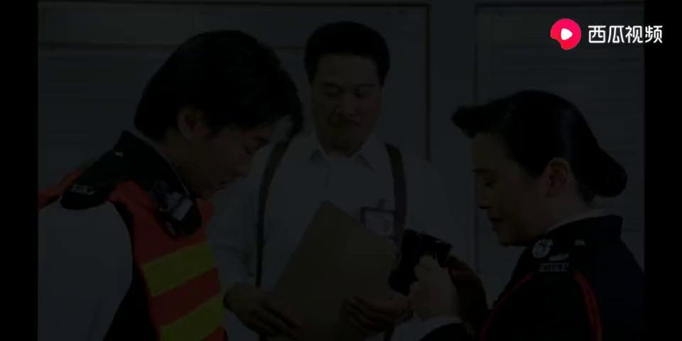 video-poster