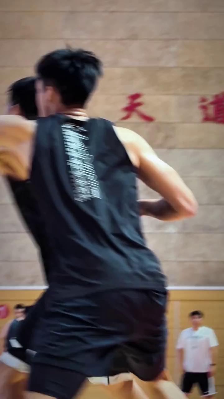 video-poster