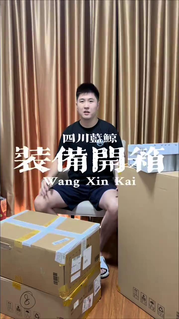 video-poster