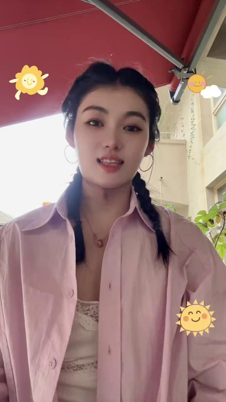 video-poster