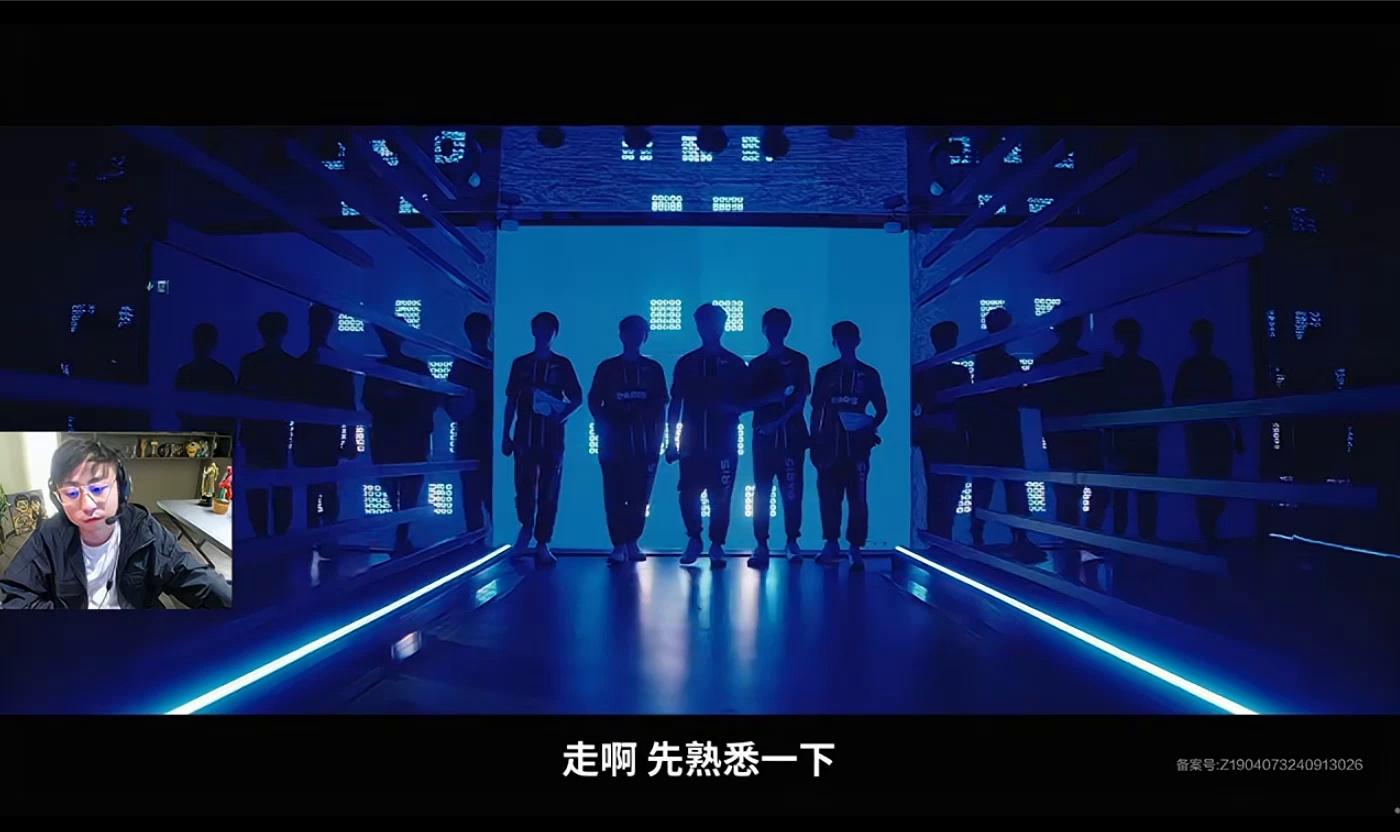 video-poster