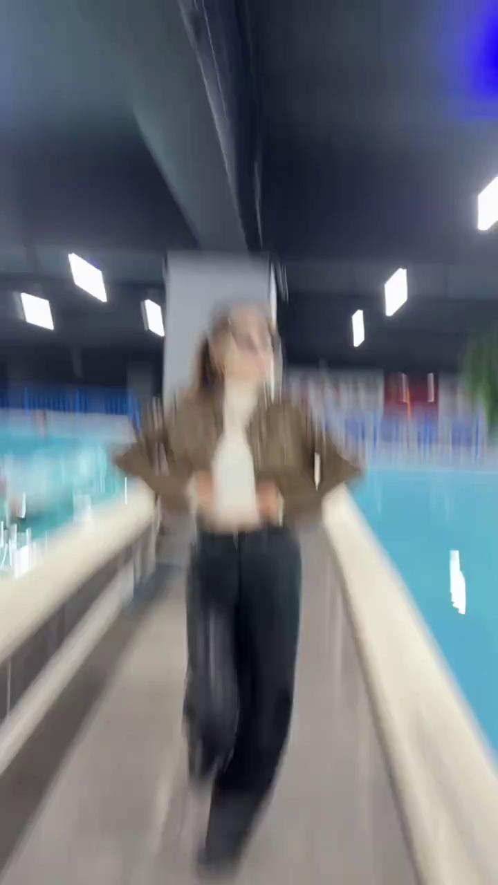 video-poster