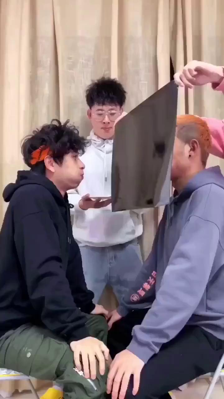 video-poster