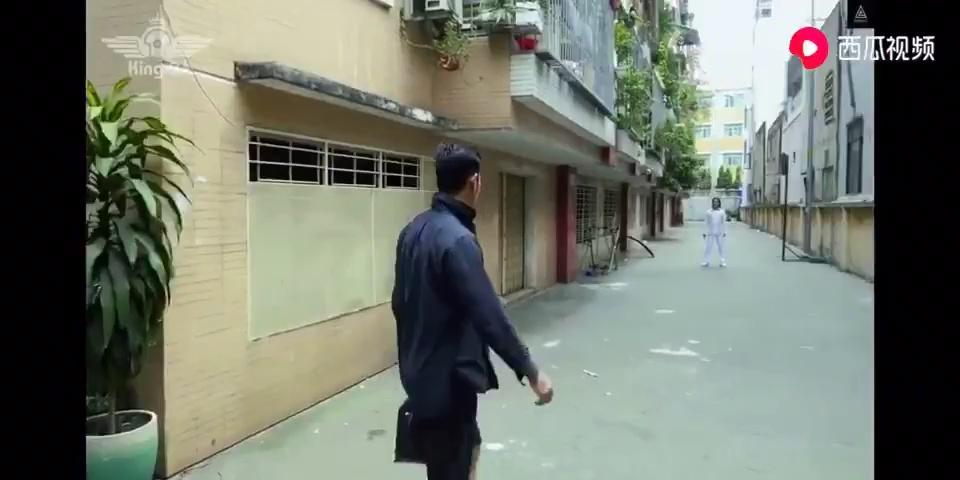 video-poster