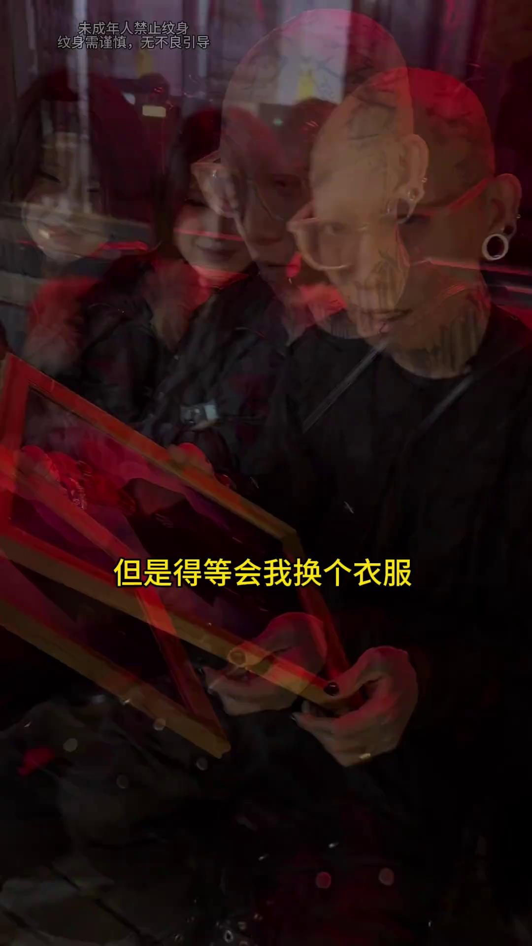 video-poster