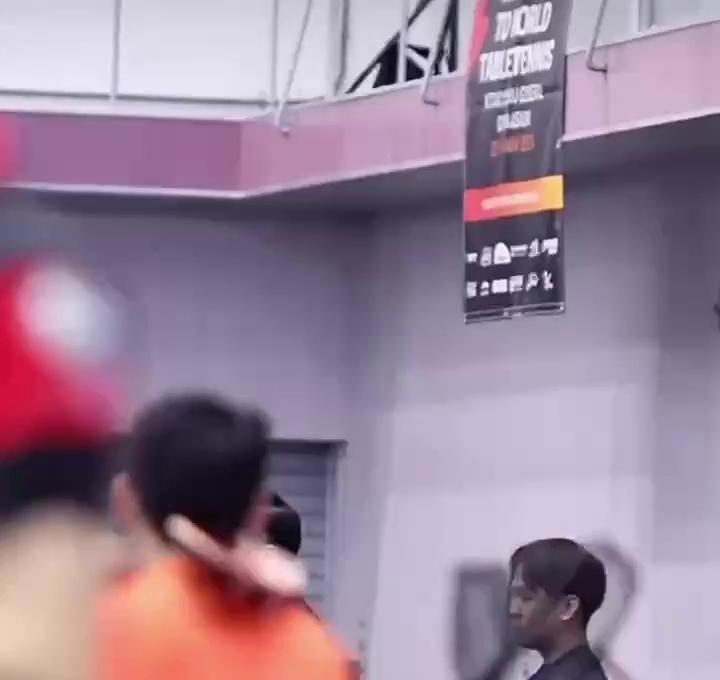 video-poster