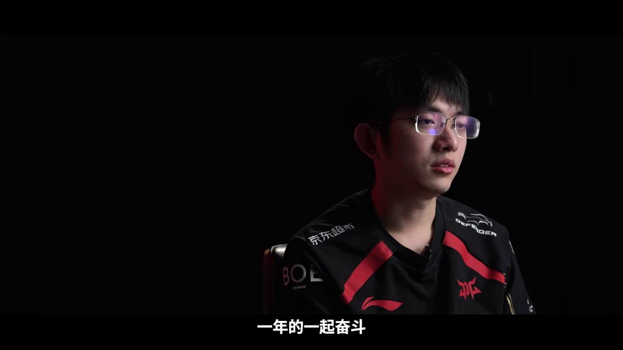 video-poster