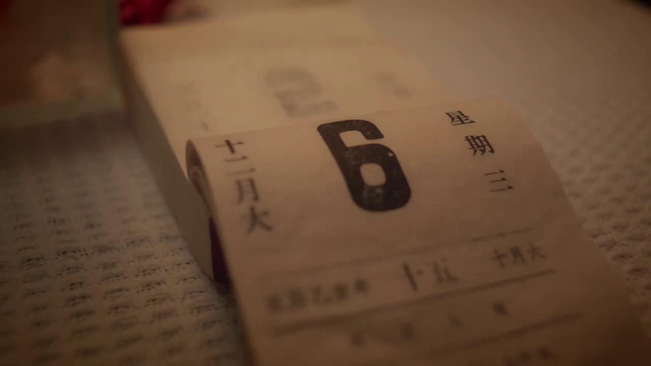 video-poster