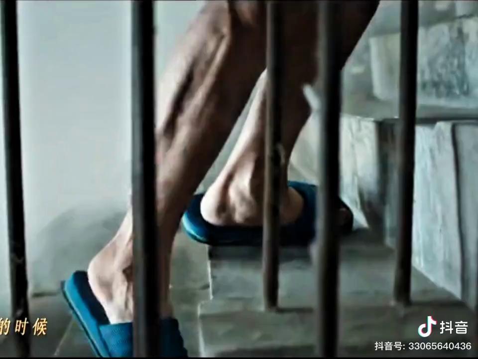 video-poster