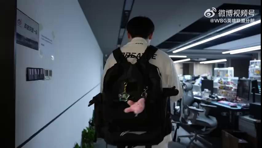 video-poster