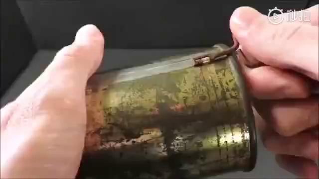 video-poster