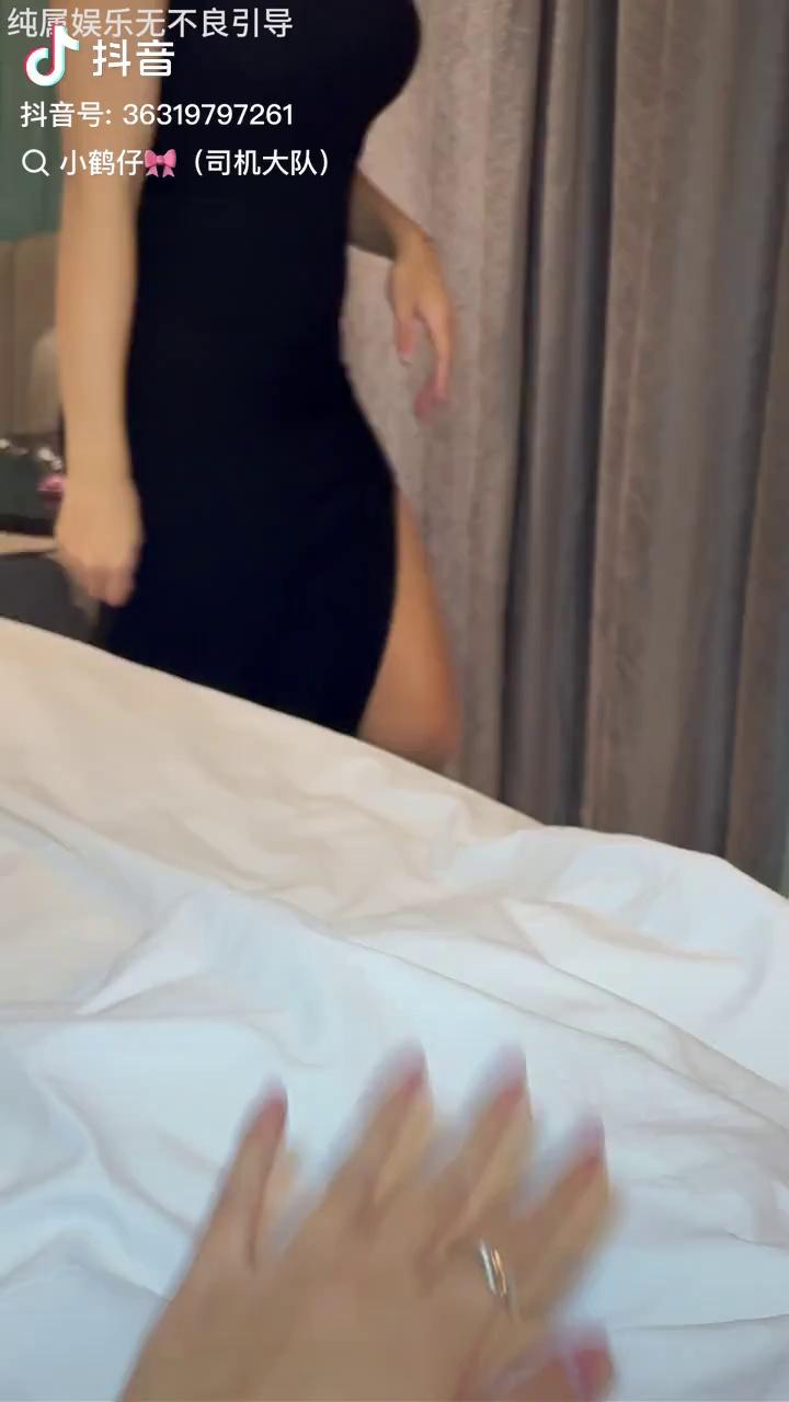 video-poster