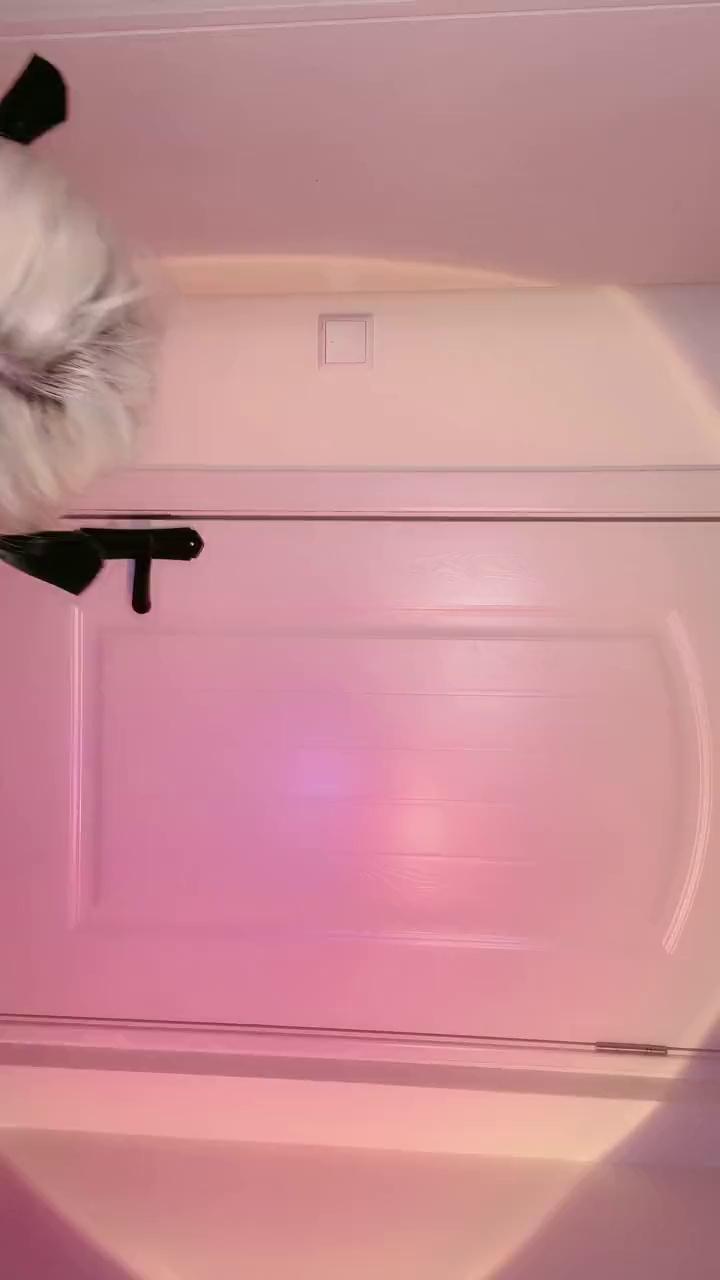 video-poster