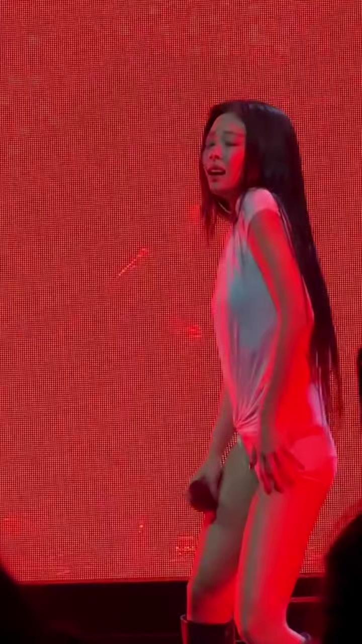 video-poster