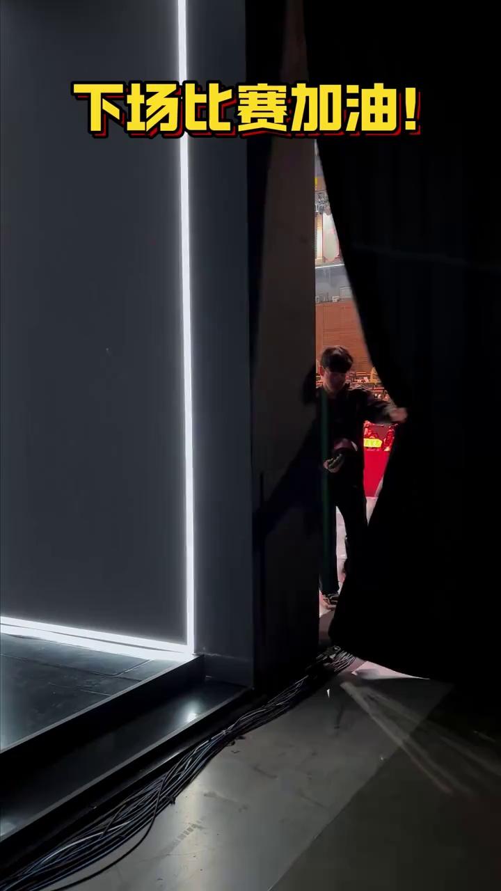 video-poster