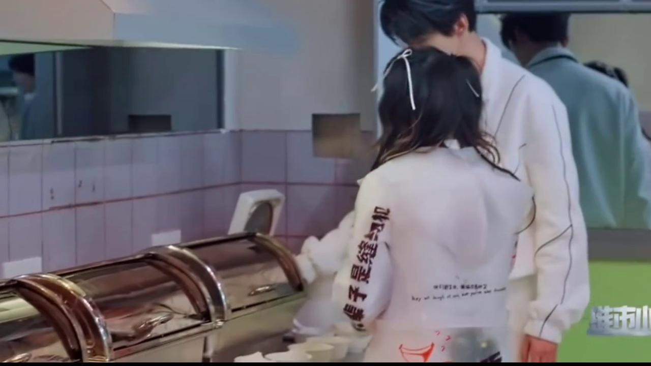 video-poster