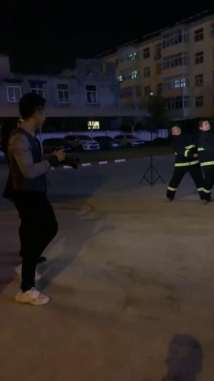 video-poster
