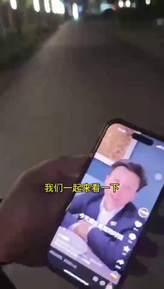 video-poster