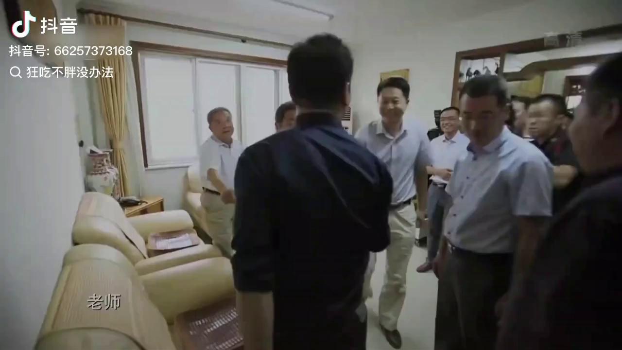 video-poster