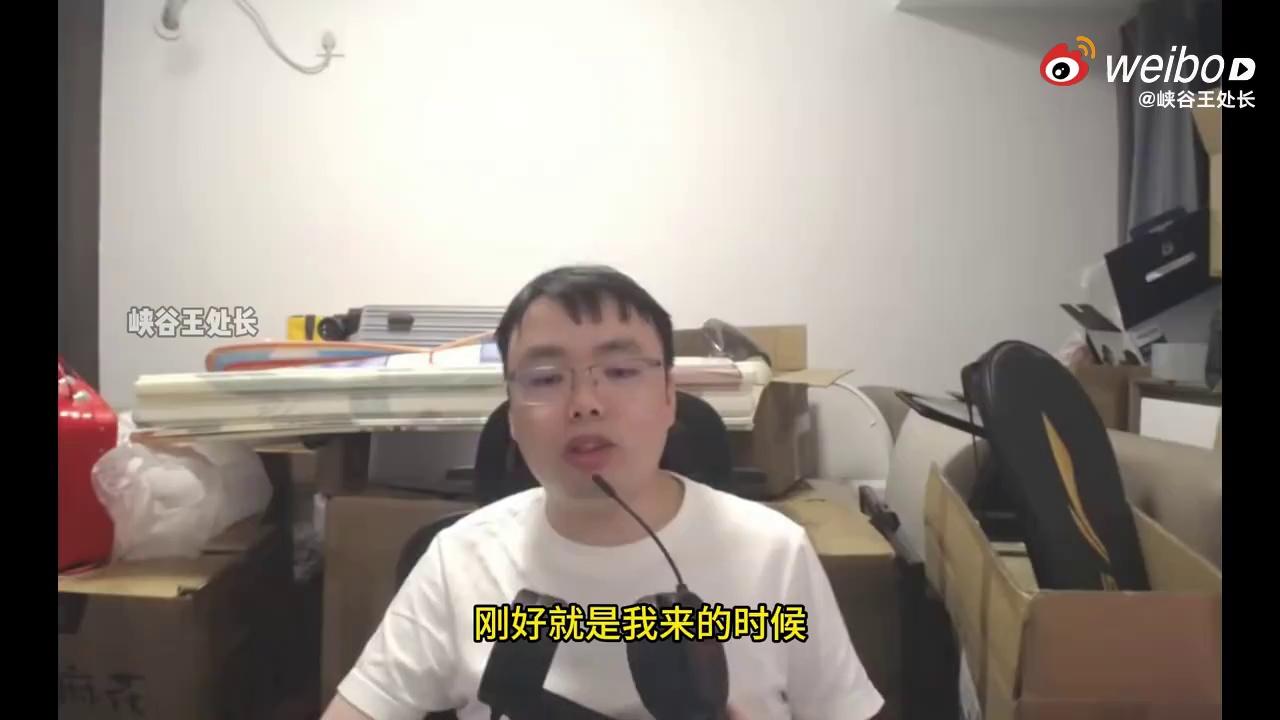 video-poster