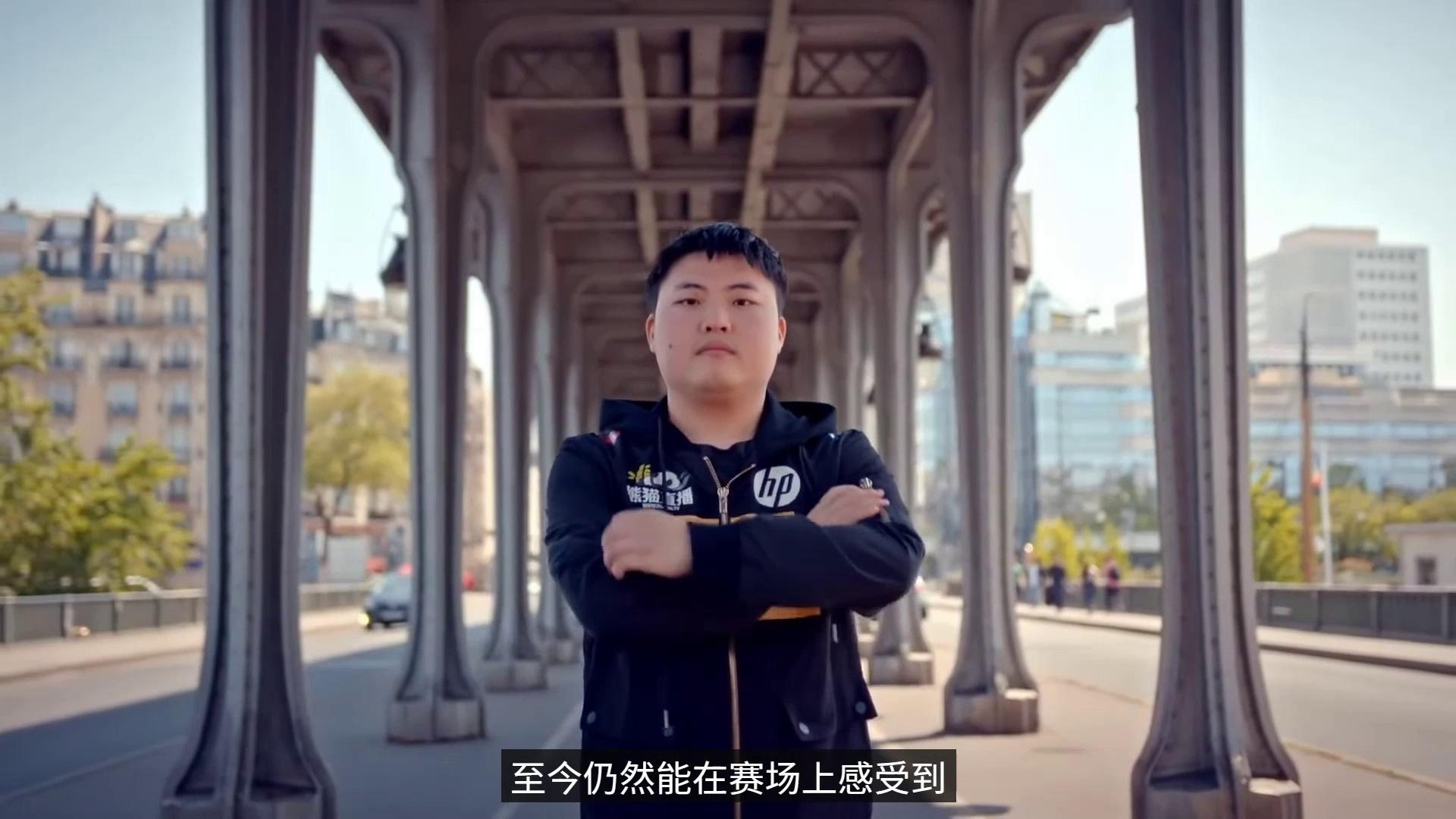 video-poster