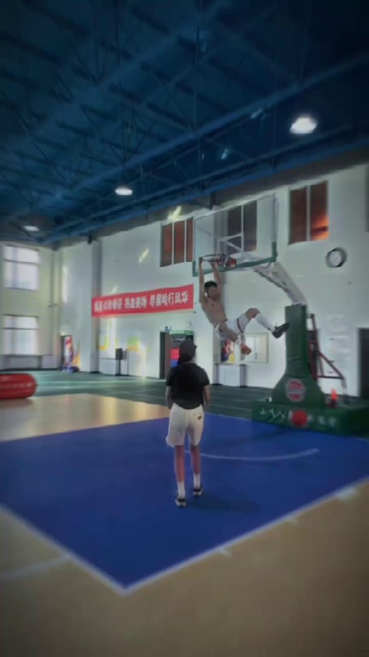 video-poster