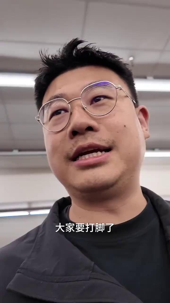 video-poster