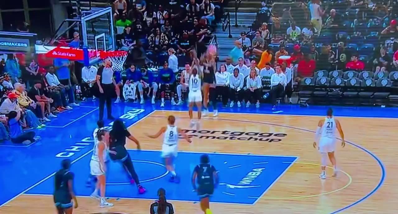 NBA球星韦德发文回应近期账188金宝博官方网站- 188金宝博APP号异常：账号被盗已第一时间删除相关内容此前“韦德评论王橹杰”引热议