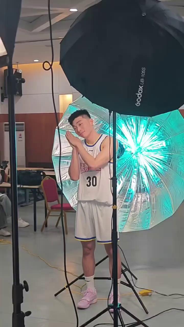 video-poster