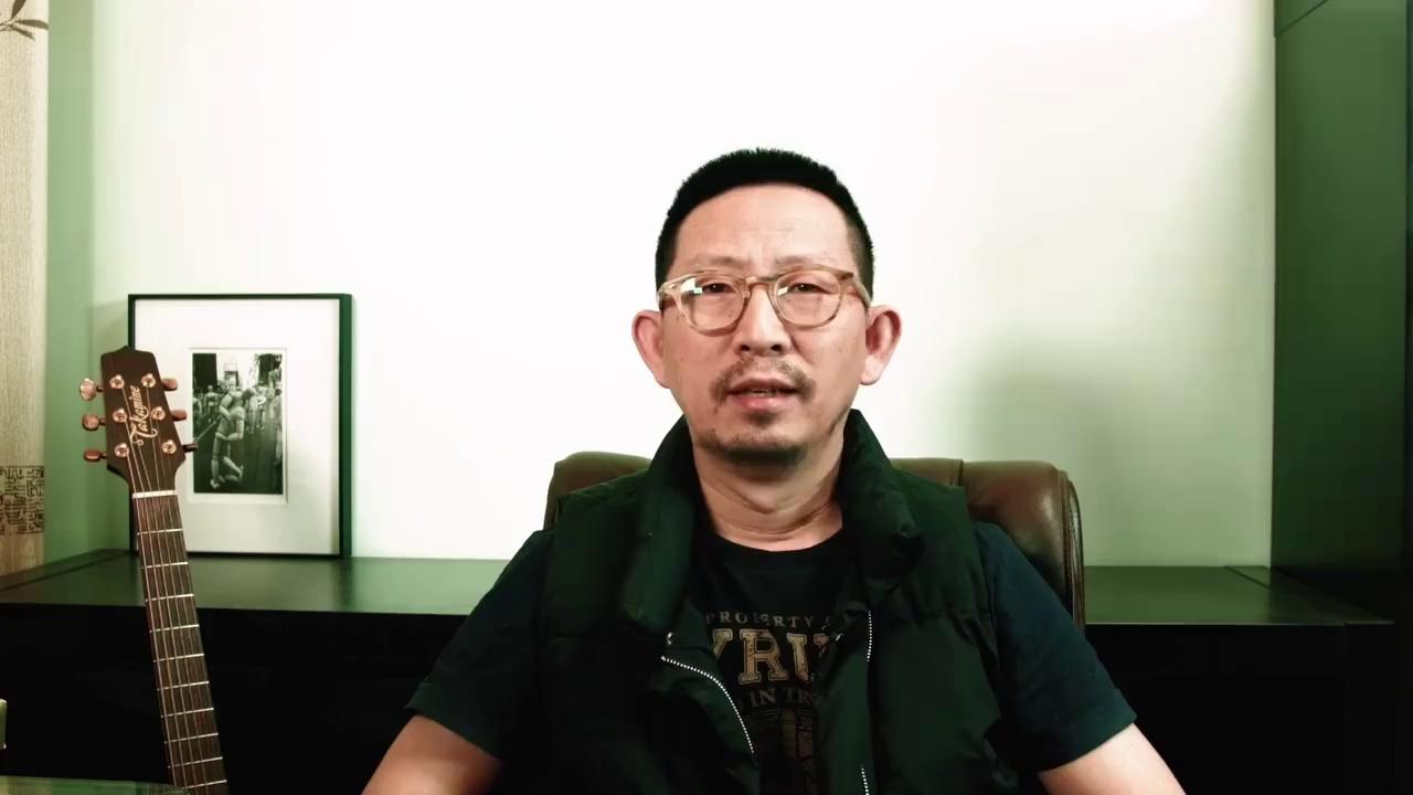 video-poster