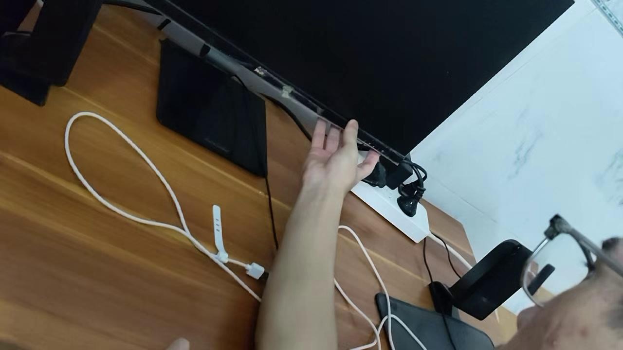 video-poster