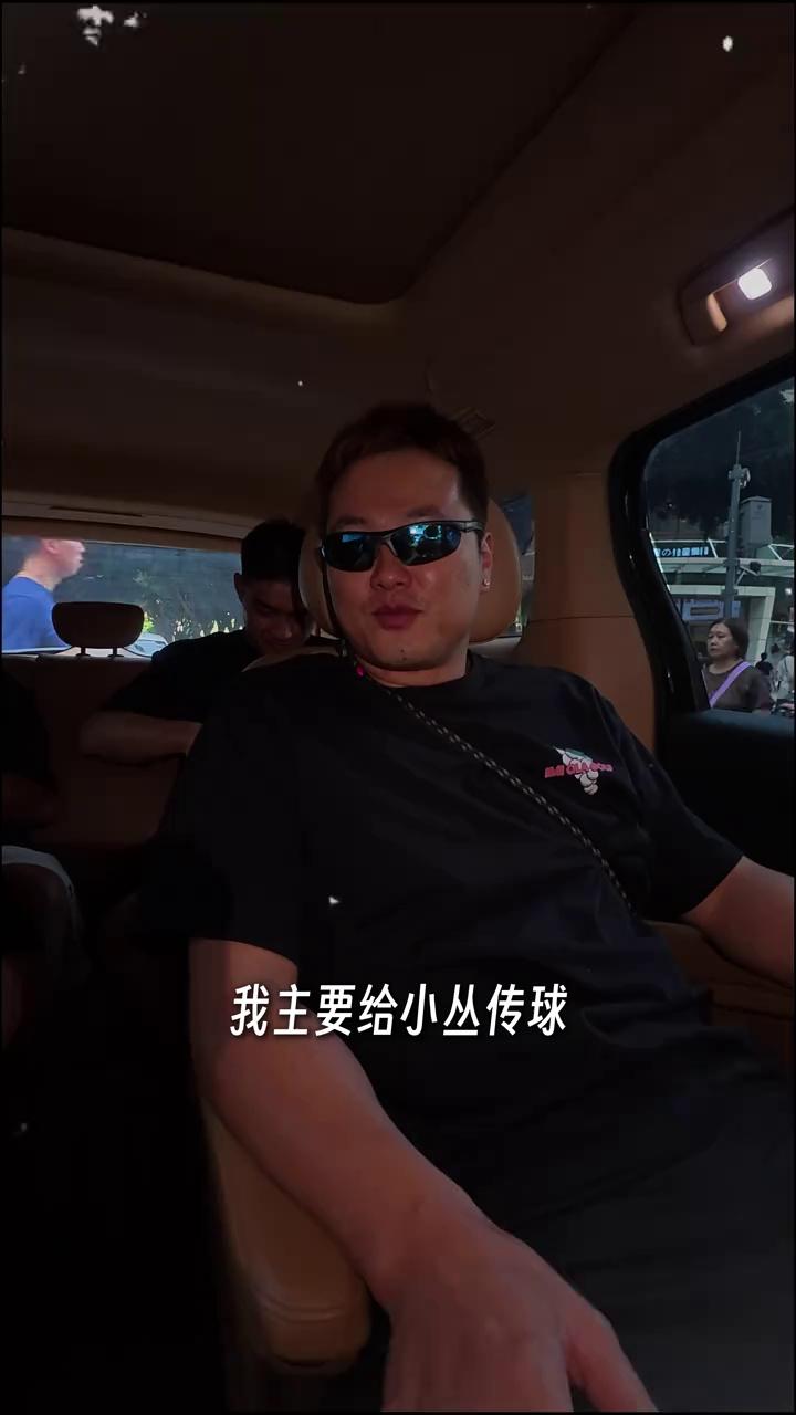 video-poster