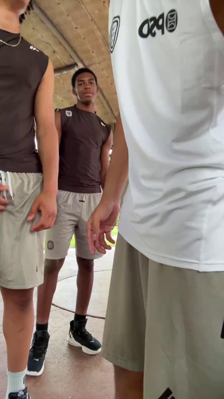 video-poster